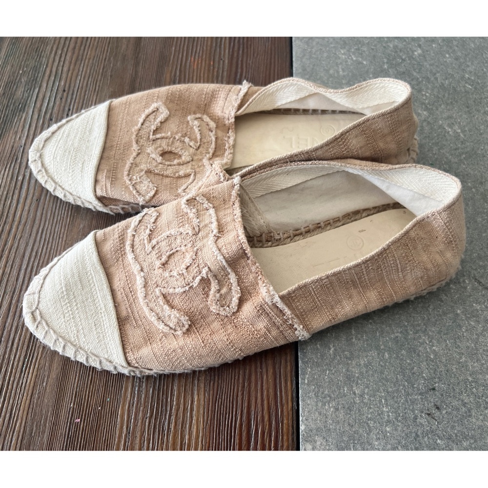 CHANEL Espadrilles Shoes Slip Ons CC Logo Monogram Canvas size 40EU - Picture 2 of 6